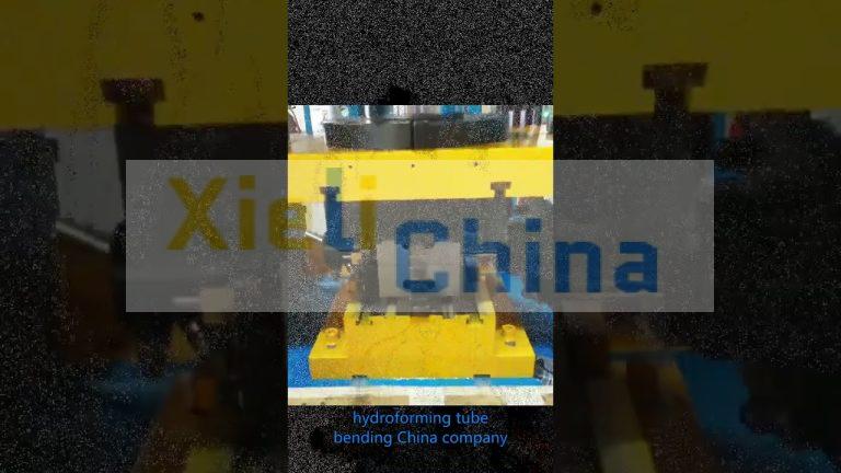 montaje en T de cobre Fabricantes automáticos de maquinaria de formación hidráulica de porcelana.